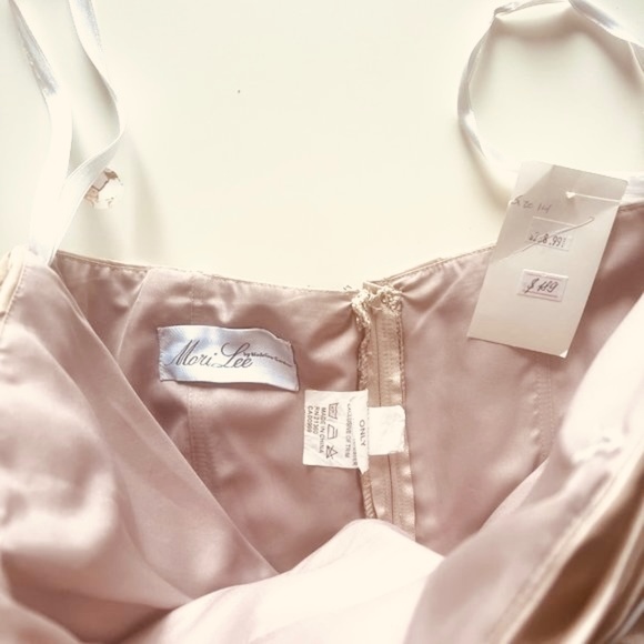 Mori Lee New Party Dress With Tag Size 12 Gold Colour - Picture 4 of 4